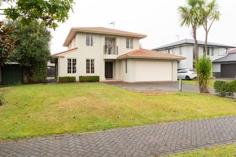 Photo of property in 37 Nielsen Gardens, Rototuna, Hamilton, 3210