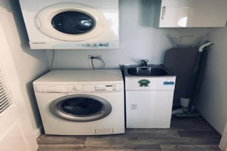 Photo of property in 136 Frankley Road, Frankleigh Park, New Plymouth, 4310