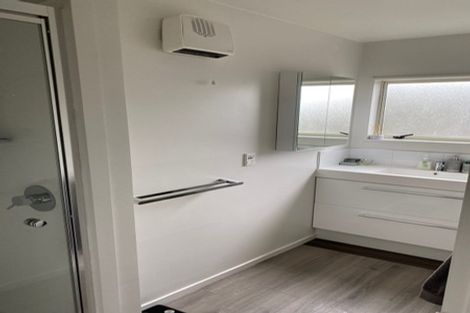 Photo of property in 111a Langdons Road, Papanui, Christchurch, 8053