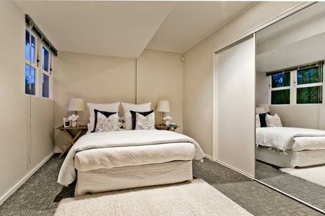 Photo of property in 456 Beach Road, Murrays Bay, Auckland, 0630