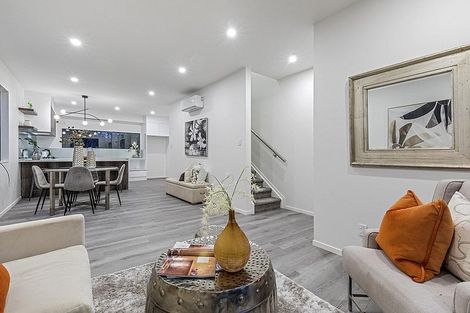 Photo of property in 10 Waka Street, Albany Heights, Auckland, 0632