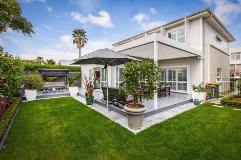 Photo of property in 20 Kensington Drive, Orewa, 0931