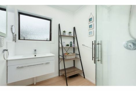 Photo of property in 13 Pokapu Place, Bethlehem, Tauranga, 3110