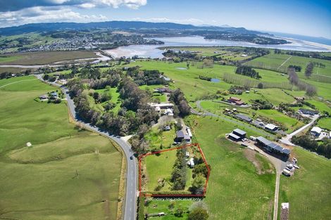 Photo of property in 147 Tomarata Road, Mangawhai, 0975