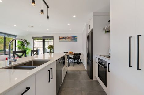 Photo of property in 29 Pakanga Grove, Pyes Pa, Tauranga, 3112