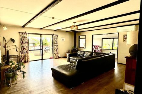 Photo of property in 44 Durham Drive, Havelock North, 4130