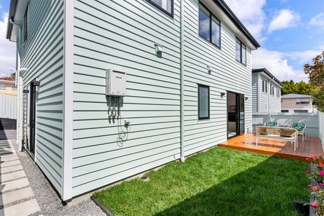 Photo of property in 17b Kathleen Street, Totara Vale, Auckland, 0627