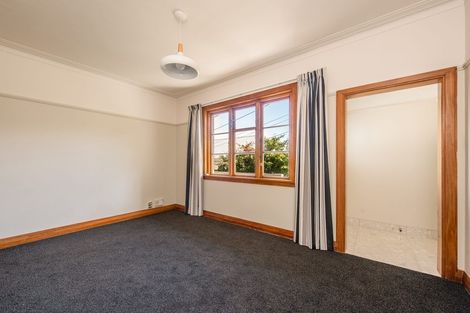 Photo of property in Ionian Flats, 123-125 Brougham Street, Mount Victoria, Wellington, 6011