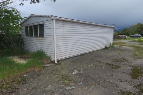 Photo of property in 133 Brougham Street, Westport, 7825