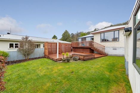 Photo of property in 94 Manuka Street, Stokes Valley, Lower Hutt, 5019