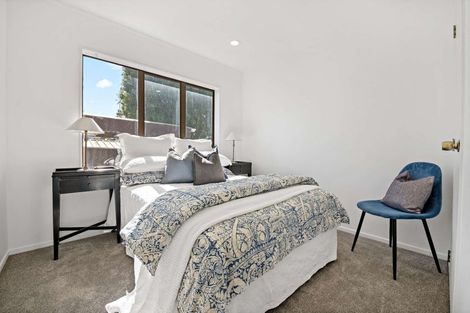 Photo of property in 4 De Quincey Terrace, Highland Park, Auckland, 2010