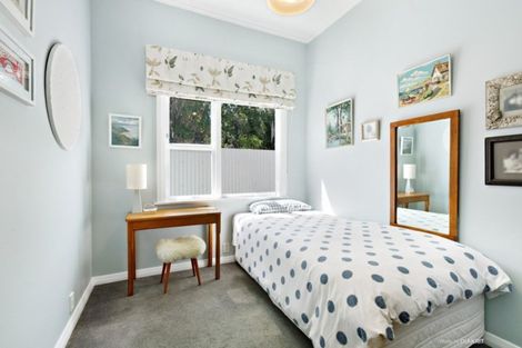 Photo of property in 9 Trent Street, Island Bay, Wellington, 6023