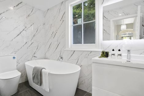 Photo of property in 53 Esplanade Road, Mount Eden, Auckland, 1024