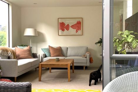 Photo of property in 37e Ngaio Road, Kelburn, Wellington, 6012