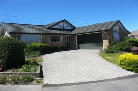 Photo of property in 8 Murfitt Place, Sockburn, Christchurch, 8042