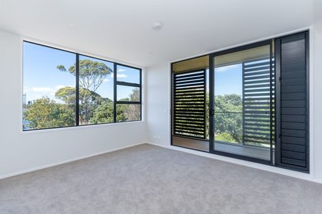 Photo of property in 14 Macbeth Court, Milford, Auckland, 0620