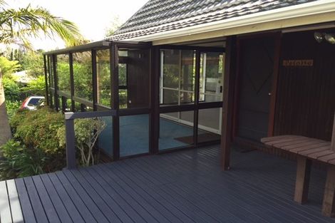 Photo of property in 1/14 Tallington Crescent, Torbay, Auckland, 0630