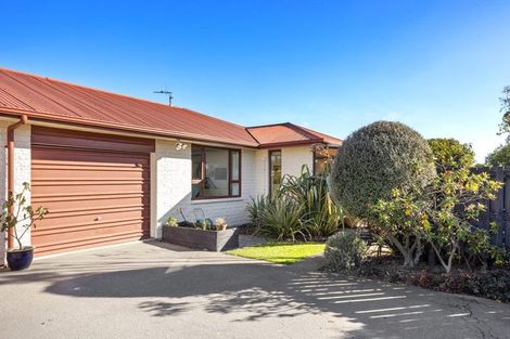 Photo of property in 2/57 Reynolds Avenue, Bishopdale, Christchurch, 8053