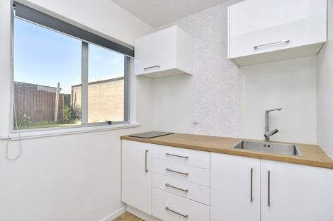 Photo of property in 28 Yellowstone Crescent, Burwood, Christchurch, 8083