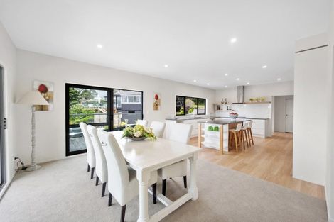 Photo of property in 41 Pohutukawa Avenue, Shelly Park, Auckland, 2014