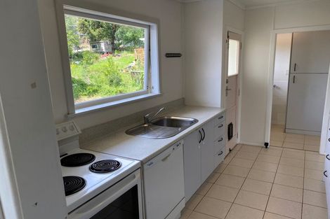 Photo of property in 2/284 Wairau Road, Glenfield, Auckland, 0629