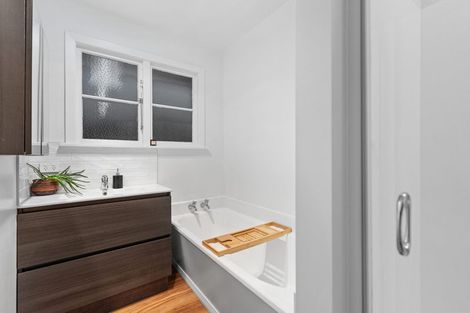 Photo of property in 12 Emlyn Place, Avondale, Christchurch, 8061