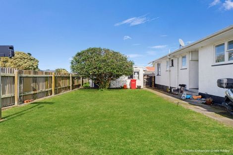 Photo of property in 12 Mosston Road, Castlecliff, Whanganui, 4501