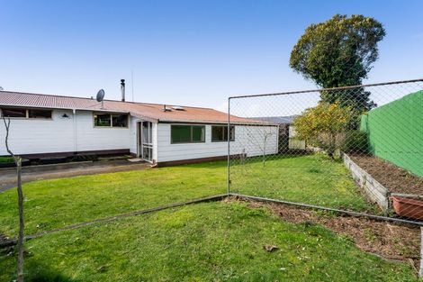 Photo of property in 33 Kowhai Street, Inglewood, 4330