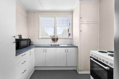 Photo of property in 413 Kotuku Street, Camberley, Hastings, 4120