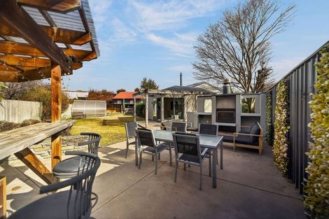 Photo of property in 11 Elva Dawson Place, Arrowtown, 9302