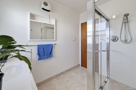 Photo of property in 2a Tarata Street, Matua, Tauranga, 3110