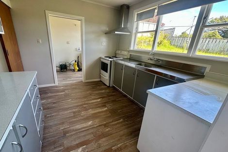 Photo of property in 58 Tiromoana Road, Raumati South, Paraparaumu, 5032