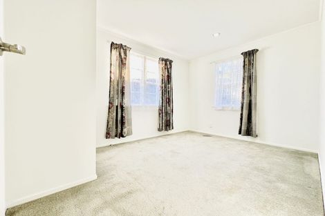 Photo of property in 24 Catkin Crescent, Papatoetoe, Auckland, 2025