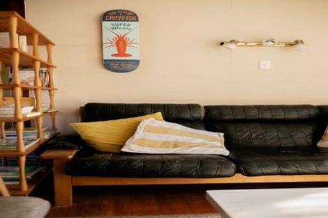 Photo of property in 19 Kapiti Place, Kairakau, Elsthorpe, 4295