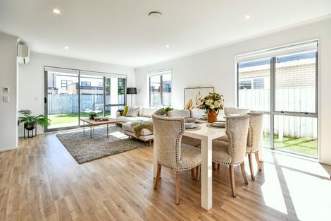 Photo of property in 9 Waituarua Drive, Takanini, 2112