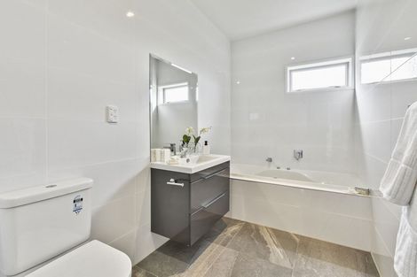 Photo of property in 5 Deol Drive, Pukekohe, 2120