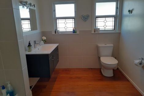 Photo of property in 10 Matuku Street, Heretaunga, Upper Hutt, 5018