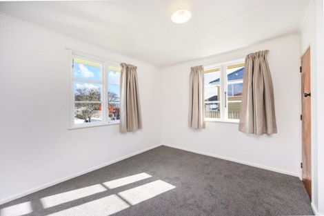 Photo of property in 3 Forth Terrace, Roslyn, Palmerston North, 4414