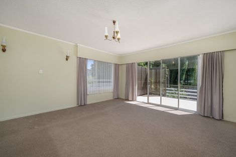 Photo of property in 16 Bacot Place, Howick, Auckland, 2014