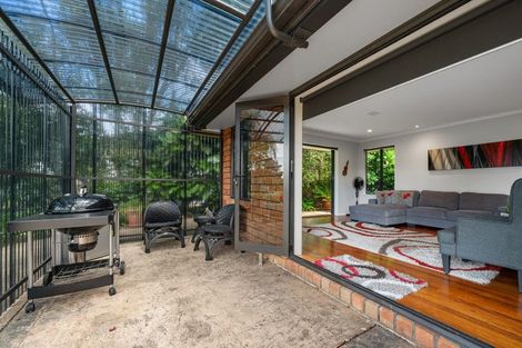 Photo of property in 59a Lonely Road, Fairview Heights, Auckland, 0632