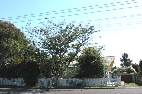 Photo of property in 115 Astley Avenue, New Lynn, Auckland, 0600