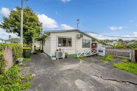 Photo of property in 4104 Great North Road, Glen Eden, Auckland, 0602