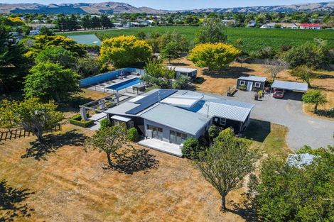 Photo of property in 1 Grey Street, Martinborough, 5711