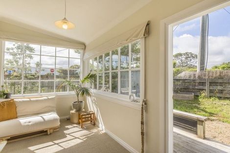 Photo of property in 69 Waimea Road, Waikanae Beach, Waikanae, 5036