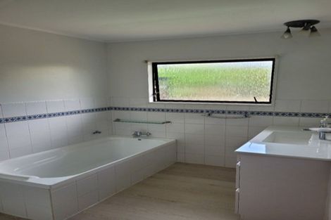 Photo of property in 42 Barnhill Crescent, Pahurehure, Papakura, 2113