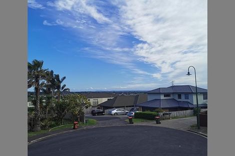 Photo of property in 3 Andover Way, Goodwood Heights, Auckland, 2105