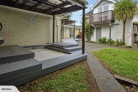 Photo of property in 17 Redwood Grove, Hokowhitu, Palmerston North, 4410
