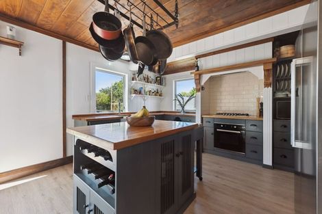 Photo of property in 5 Wynyard Street, Normanby, Hawera, 4614