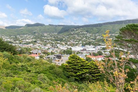 Photo of property in 116 Woodman Drive, Tawa, Wellington, 5028