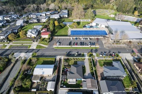 Photo of property in 18 Williamson Street, Cambridge, 3434